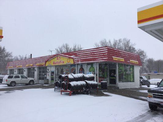 U-Haul Neighborhood Dealer