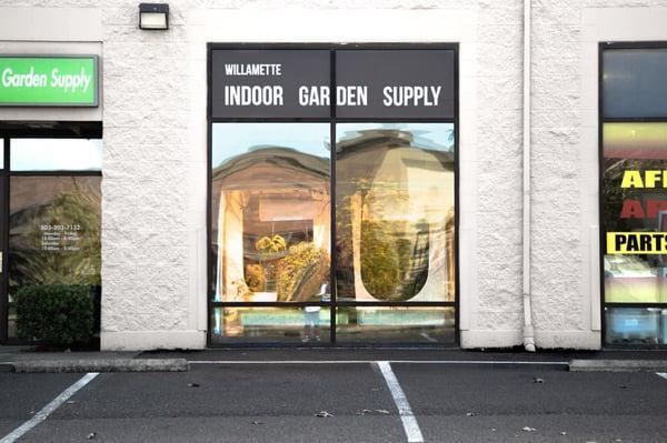 Oregon City Willamette Indoor Garden Supply Store