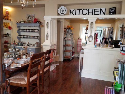 Kitchen supplies and decor