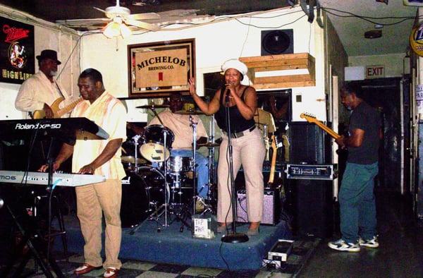 Pure Pleasure Blues Club Bar