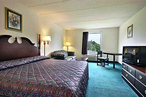 Gettysburg Motel 6- President Inn King Suite