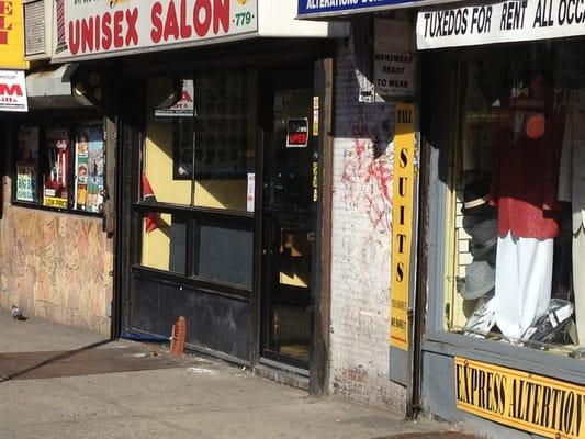 Shortaz Unisex Salon