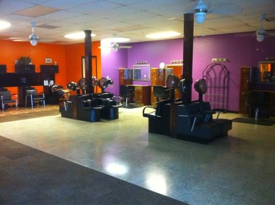 Comfortable relaxed spacious shampoo and dryer area