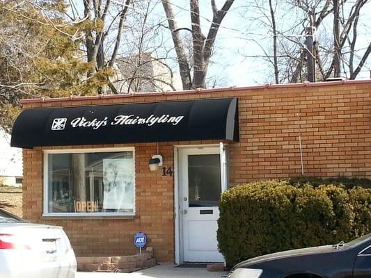 Vicky's Hair Styling