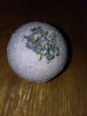 Goodnight blend bath bombs https://www.sweetmarthasholistic.com/products/goodnight-blend-bath-bomb