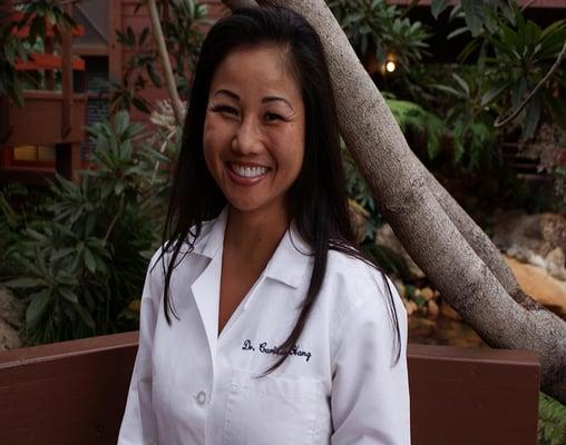 Dr. Carissa Hang, Chiropractor