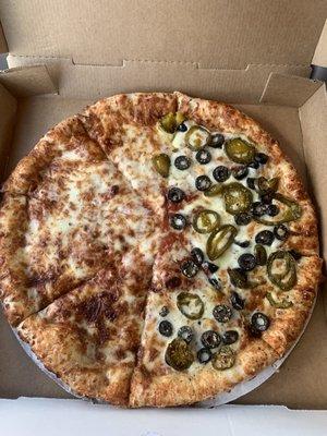 Jalapeño and black olive pizza
