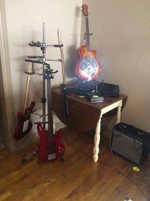 The Jeweler and Pawn