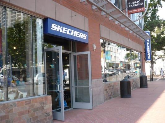 skechers
