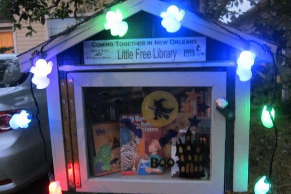 Jefferson Park Ave Little Free Library # 2214