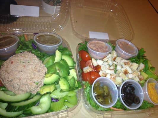 Look at that avocado!!! Only 4.99 for these huge salads with meat and toppings