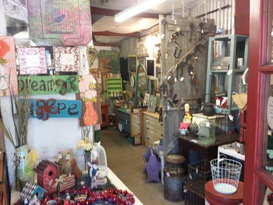 A lot more neat stuff and antiques