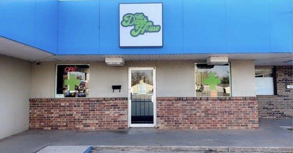 Front Of Establishment