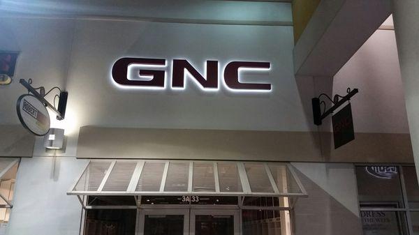 GNC Store in Coral Springs, FL