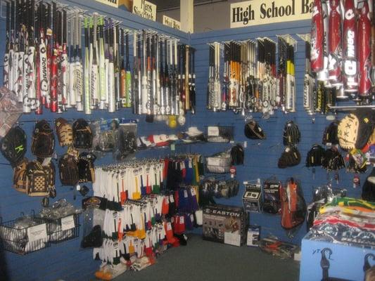 Full Baseball and Softball gear store with thousands of items. Best prices on the internet.
