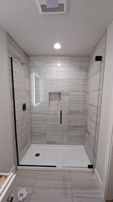I'm thrilled with my new frameless shower door! Contract Glazing Inc. did a fantastic job. I highly recommend them!