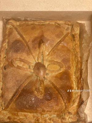 Hojaldras De Jamon Y Queso Estilo Yucatan