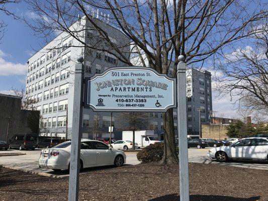 Johnston Square Apts