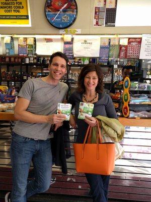 First 200 people can get delicious and healthy Edamame mix snacks by Sungenix and Salad Cosmo @Villa Market today!!!!