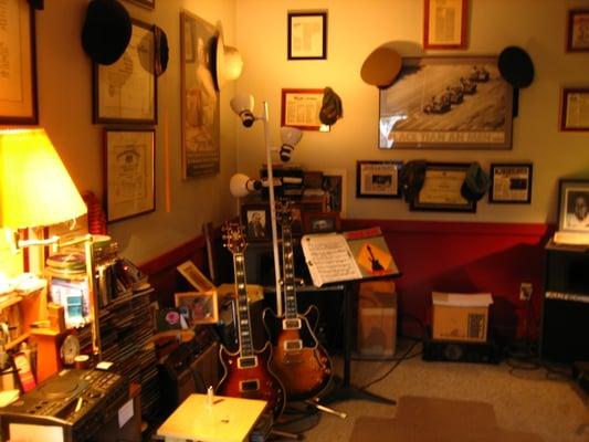 Inspiring and personalized music instruction for all ages, level,and styles.