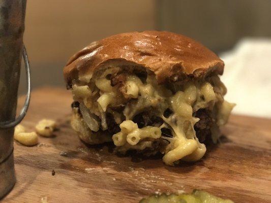 Mac n Cheese Burger