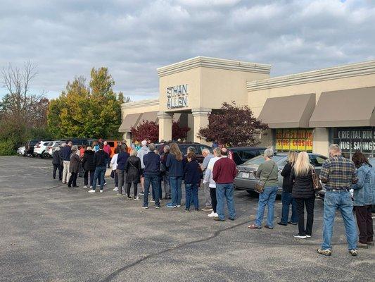 Ethan Allen
Dayton OH