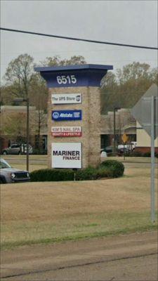 This store is Closed. These are the current tenants in this plaza.