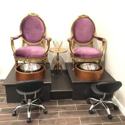 Feel like the Royalty you are!