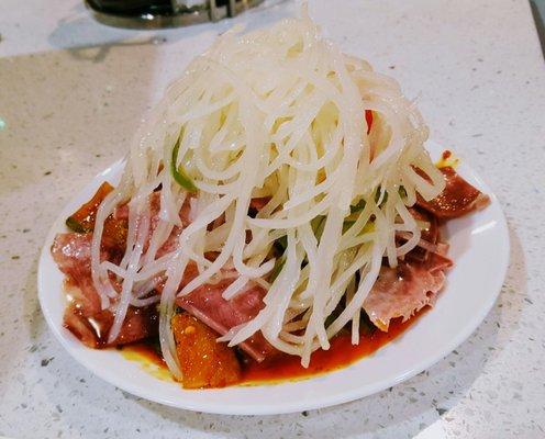 Cold dish, shredded potatoes, beef tendon, park tongue