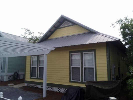 M D Universal Services