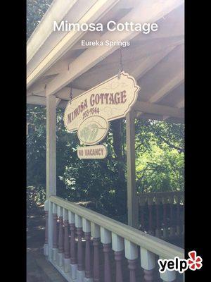 Mimosa Cottage