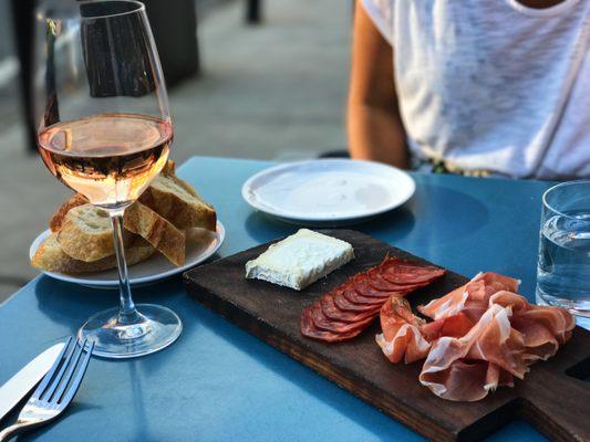 Happy Hour Board and Drinks