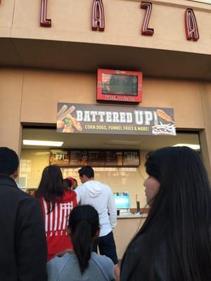 Located in the Plaza Food Court, close to Gate 1