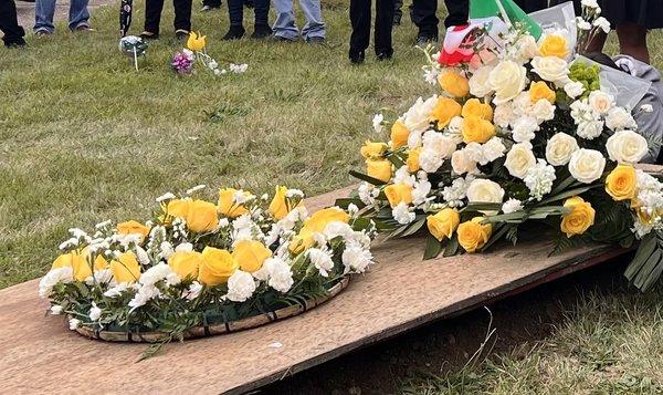 Casket Sprays and Funeral Wreath