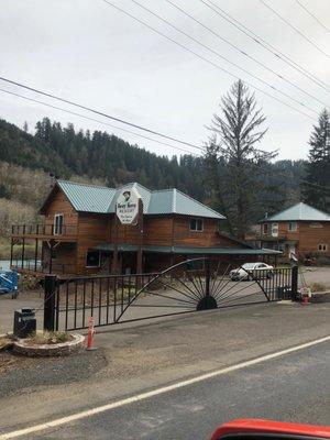 Kozy Kove Marina & Resort