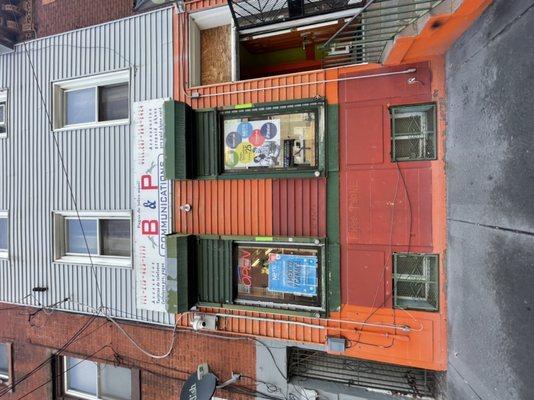 B & P Communications