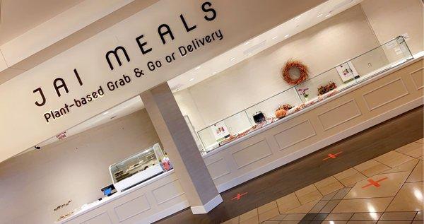 Located in Willow Bend Mall