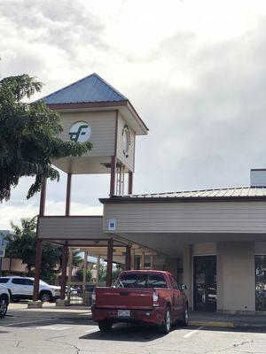 The Coffee Bean & Tea Leaf