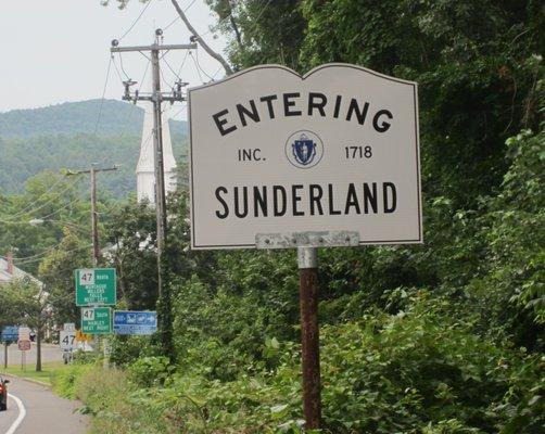Entering Sunderland from Deerfield.