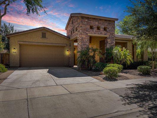 Latest listing in Queen Creek.
