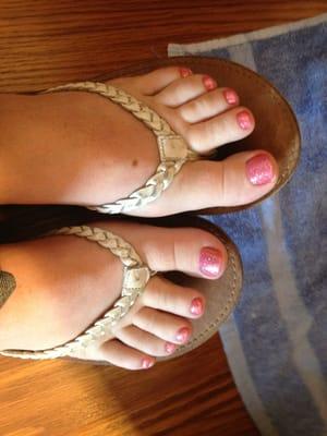 Pretty in Pink (gel nails!)