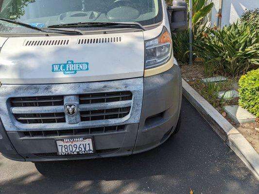 Terribly parked car. No common decency.