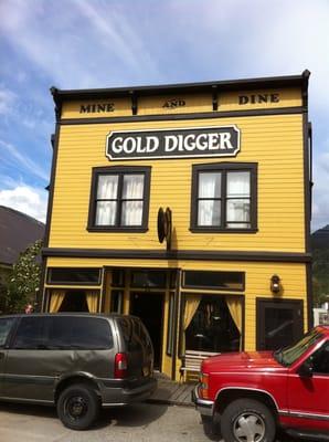 Gold Digger Mine and Dine