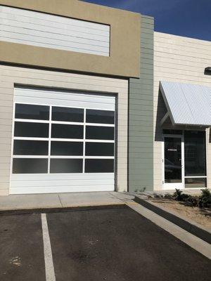 Car Stereo Shop - Front