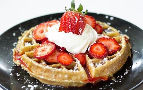 Strawberry FRENCH TOAST WAFFLE!