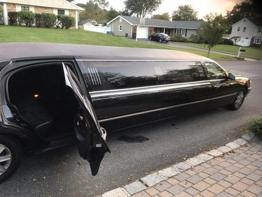 East End Moon Limousine