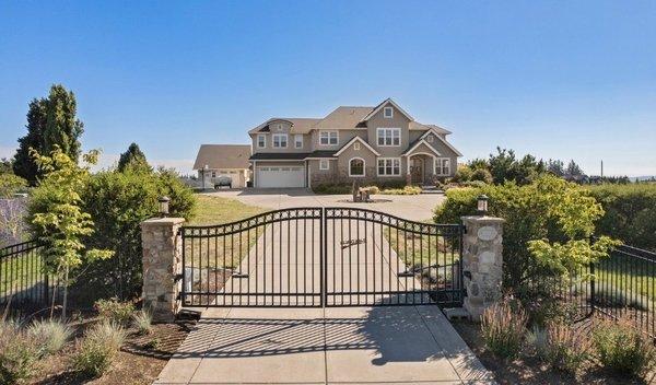 Ashley Troy Real Estate