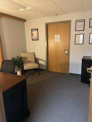 Jalynn MacIntyre , LMT