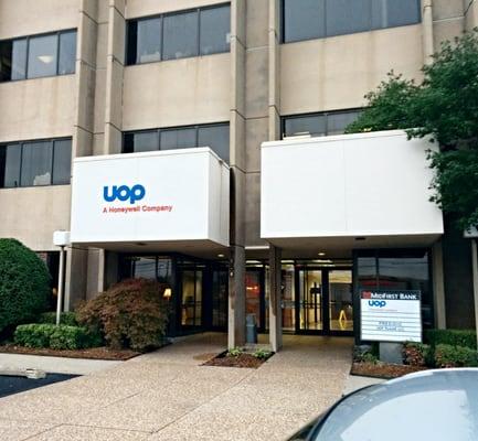 UOP Russell - Honeywell International, Inc.