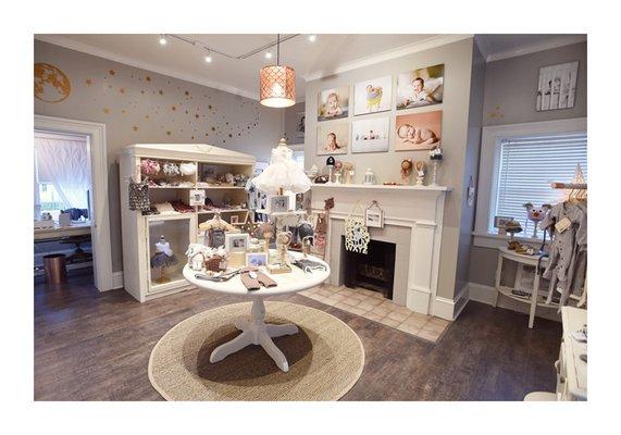 Boutique and photography specializing in babies!